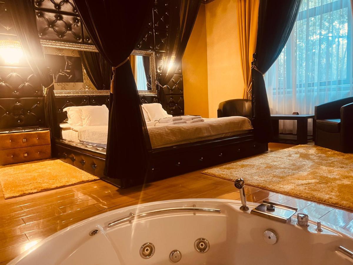 Cetate Residence บราชอฟ ภายนอก รูปภาพ