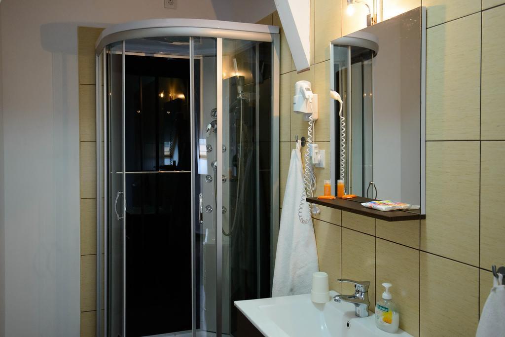 Cetate Residence บราชอฟ ภายนอก รูปภาพ